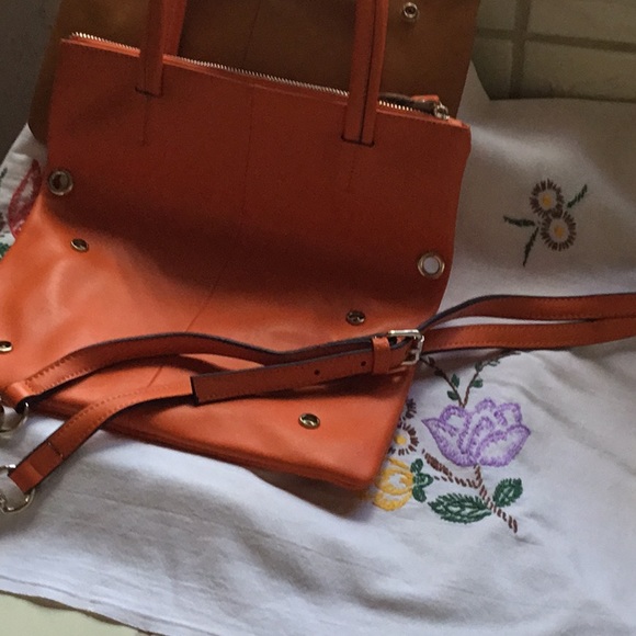 NWOT Two Tone Leather Handbag - Picture 4 of 4